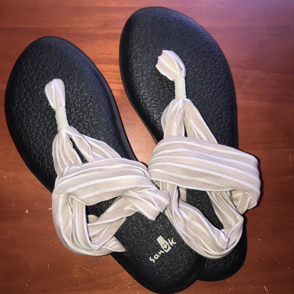 Sanuk sandals